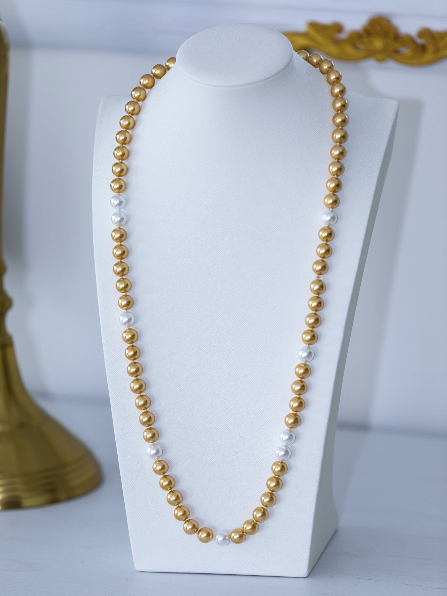 Victoria Gold Pearl - Necklace
