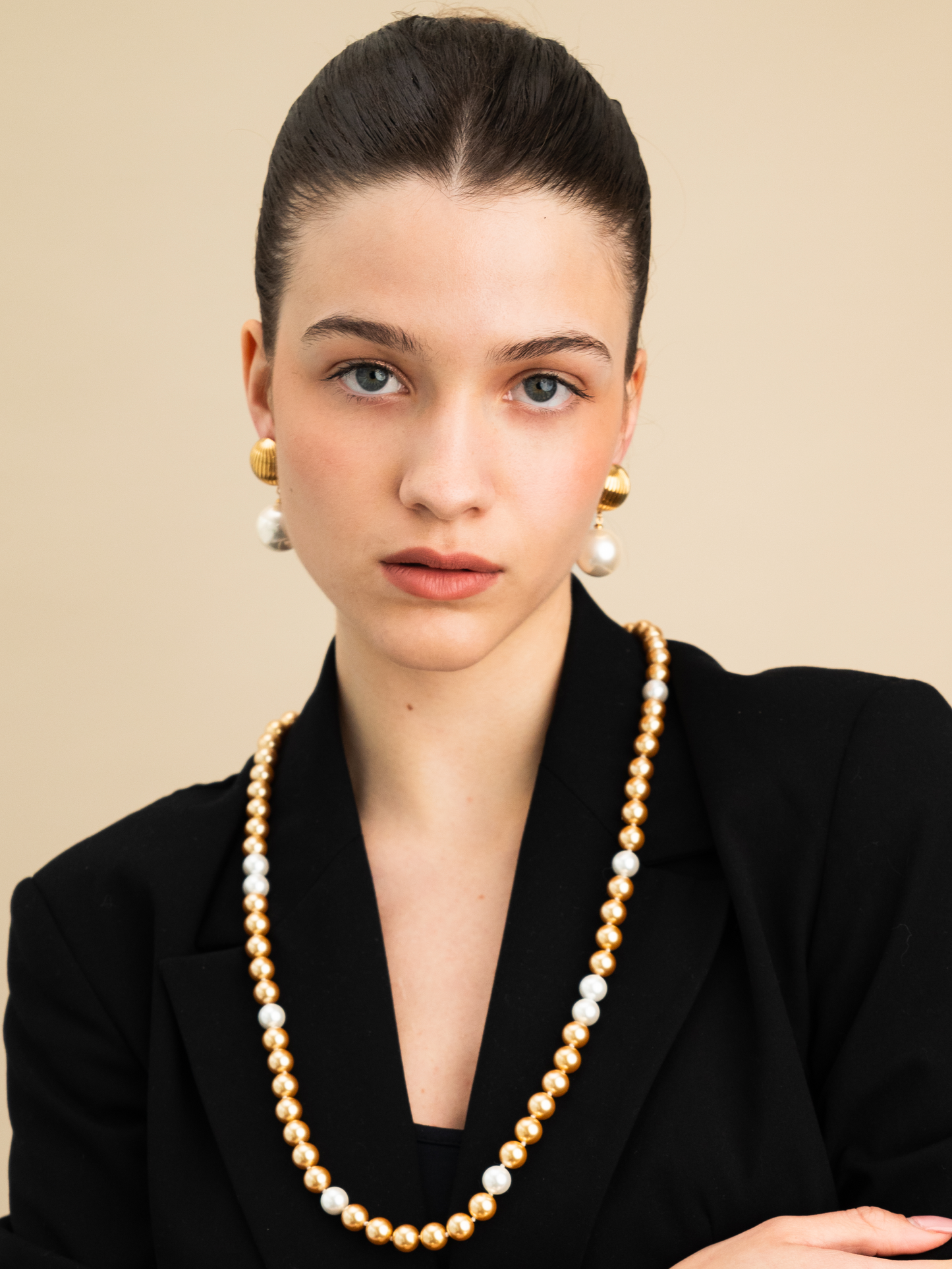 Victoria Gold Pearl - Necklace