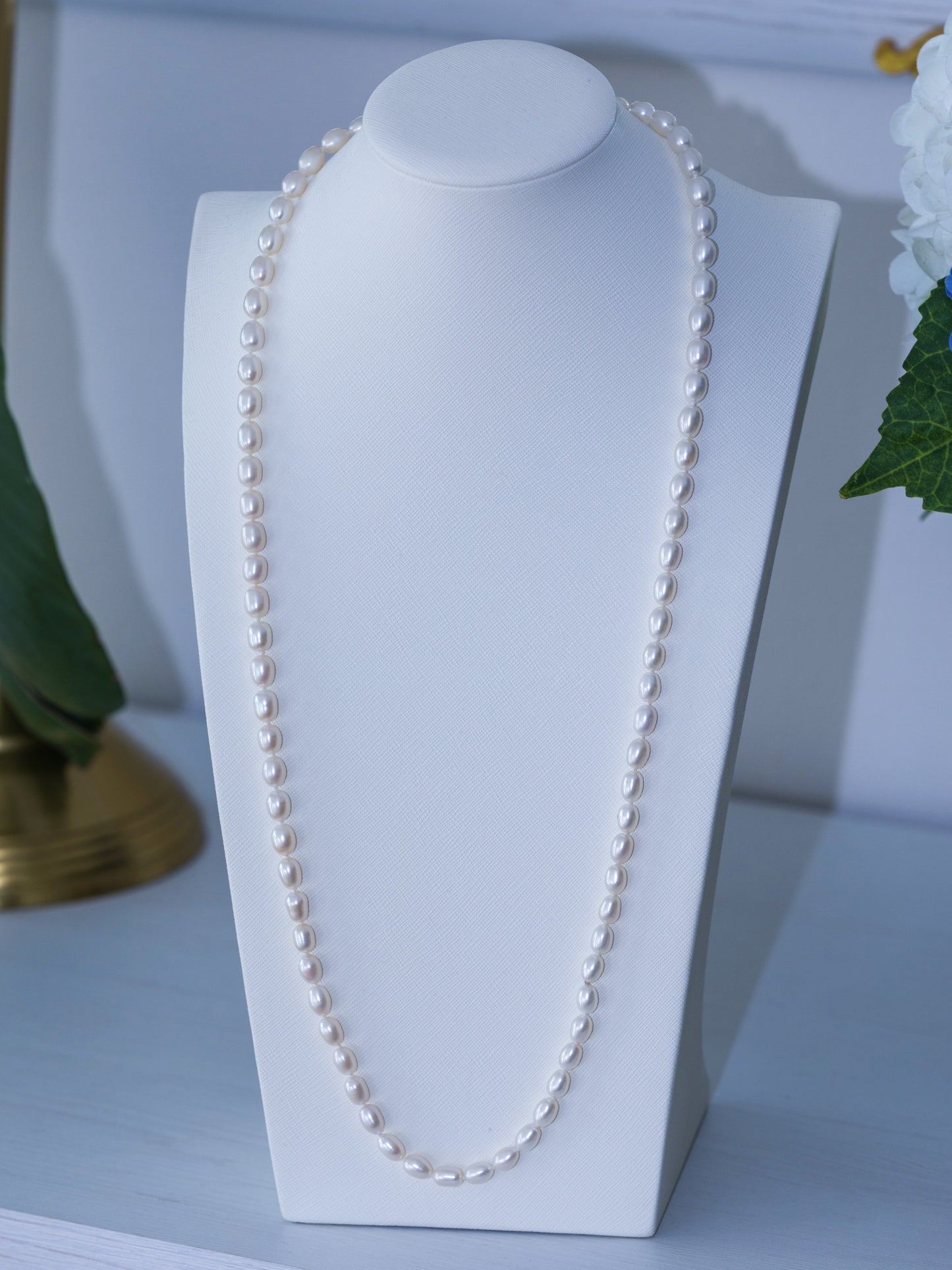 Juliet White PEARL - Necklace